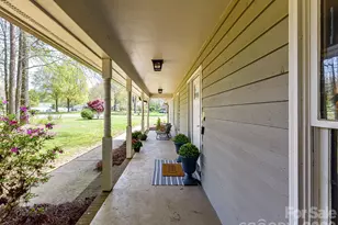 142 Scotland Dr, Mooresville, NC 28115 - Photo 4