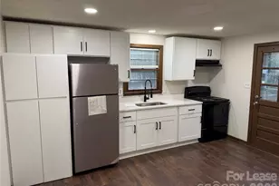 526 Everette St, Monroe, NC 28112 - Photo 2