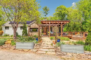 10 Hillendale Rd, Asheville, NC 28805 - Photo 2