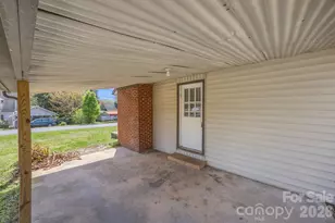 208 Ellis St, Albemarle, NC 28001 - Photo 30