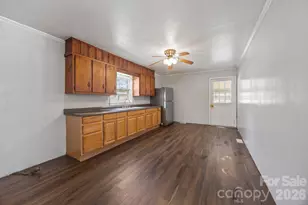 208 Ellis St, Albemarle, NC 28001 - Photo 12