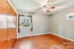 710 Heatherwood Dr, Hendersonville, NC 28792 - Photo 18