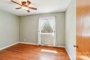 710 Heatherwood Dr, Hendersonville, NC 28792 - Photo 16