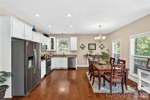 38 Pne Hl Rd, Fairview, NC 28730 - Photo 10
