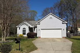 8539 Albury Walk Ln, Charlotte, NC 28277 - Photo 2