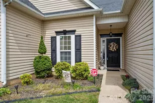 115 Kristens Ct Dr, Mooresville, NC 28115 - Photo 4