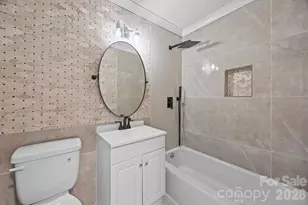 2309 Longleaf Dr, Charlotte, NC 28210 - Photo 8