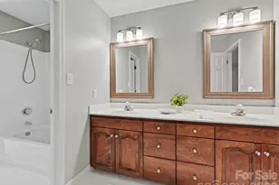 5223 Haynes Hall Pl, Charlotte, NC 28270 - Photo 26