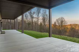 527 Falkirk Way, Zirconia, NC 28790 - Photo 42