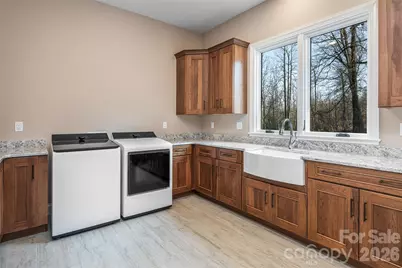 527 Falkirk Way, Zirconia, NC 28790 - Photo 30