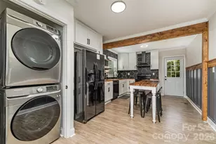 2601 Ashley Rd, Charlotte, NC 28208 - Photo 8