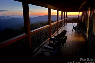 536 Lands End Ln, Maggie Valley, NC 28751 - Photo 4