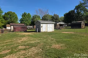 104 Lou Dr, Gastonia, NC 28052 - Photo 8