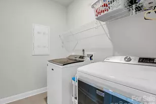 255 Fox Cove Rd, Hendersonville, NC 28792 - Photo 26