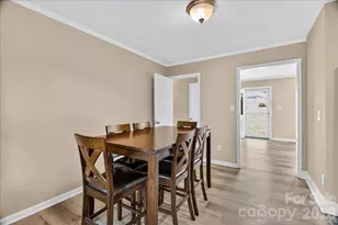 2221 Ludlow Dr, Charlotte, NC 28216 - Photo 14