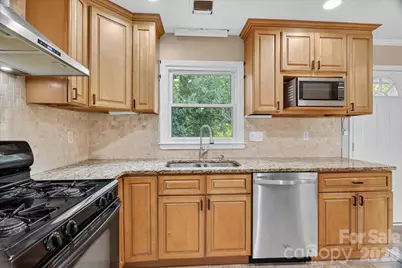 2221 Ludlow Drive, Charlotte, NC 28216 - Photo 8