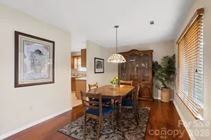 551 Woodfield Ln, Hendersonville, NC 28791 - Photo 6