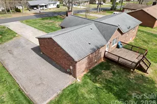 172 Oak Haven Dr, Statesville, NC 28625 - Photo 4