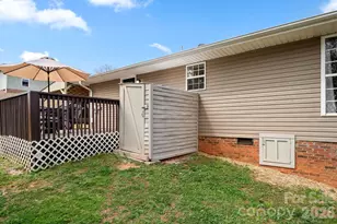 154 Shadowgate Dr, Forest City, NC 28043 - Photo 24