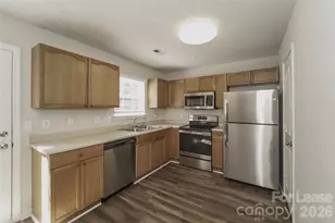 5705 Kelden Walker Ln, Charlotte, NC 28269 - Photo 4