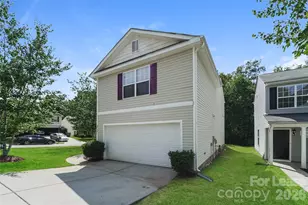 5705 Kelden Walker Ln, Charlotte, NC 28269 - Photo 2