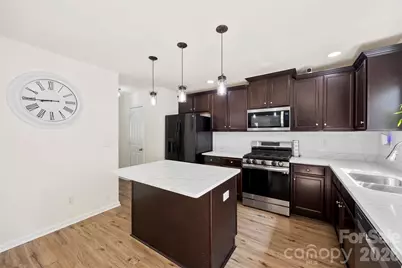 4715 McClure Road, Charlotte, NC 28216 - Photo 6