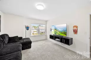 4715 McClure Rd, Charlotte, NC 28216 - Photo 26