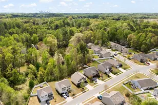 4715 McClure Rd, Charlotte, NC 28216 - Photo 38