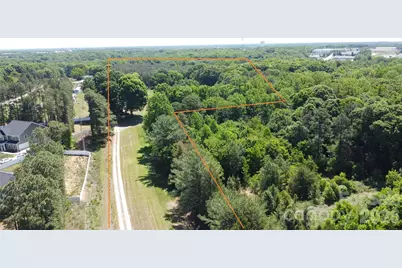 136 Arabian Drive, Mooresville, NC 28115 - Photo 2