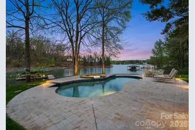 141 Grand Bay Drive, Mooresville, NC 28117 - Photo 2
