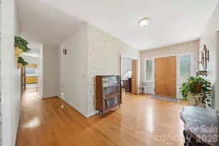 32 Falls Ave, Granite Falls, NC 28630 - Photo 4