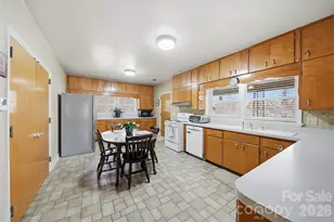 32 Falls Ave, Granite Falls, NC 28630 - Photo 10