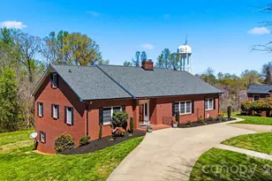 32 Falls Ave, Granite Falls, NC 28630 - Photo 2