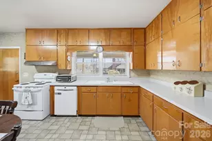 32 Falls Ave, Granite Falls, NC 28630 - Photo 12