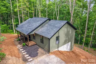 1282 Old Country Rd, Waynesville, NC 28786 - Photo 2