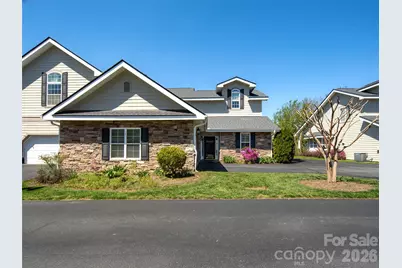 124 Towne Place Drive, Hendersonville, NC 28792 - Photo 28