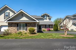 124 Towne Pl Dr, Hendersonville, NC 28792 - Photo 28