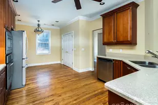 124 Towne Pl Dr, Hendersonville, NC 28792 - Photo 6