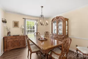 7245 Hopeton Rd, Charlotte, NC 28210 - Photo 8