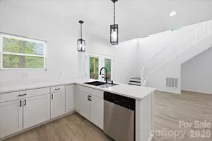 1413 Hateras Ave, Charlotte, NC 28216 - Photo 10