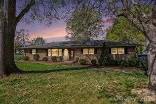 201 N Pine St, Lowell, NC 28098 - Photo 24