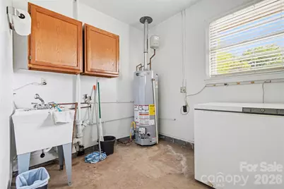 201 N Pine Street, Lowell, NC 28098 - Photo 22