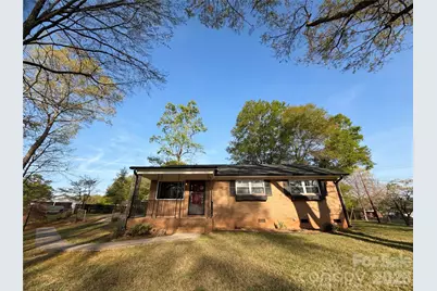 290 Salem Avenue, Dallas, NC 28034 - Photo 1