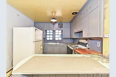 2629 Ringwood Street, Charlotte, NC 28208 - Photo 10