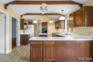 140 Meadowlark Dr, Tryon, NC 28782 - Photo 12