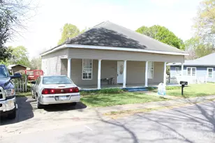 718 Live Oak St, Shelby, NC 28151 - Photo 2
