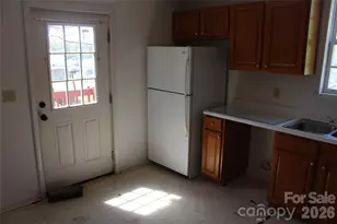 718 Live Oak St, Shelby, NC 28151 - Photo 12