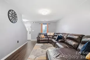 1217 Jordans Pond Ln, Charlotte, NC 28214 - Photo 4