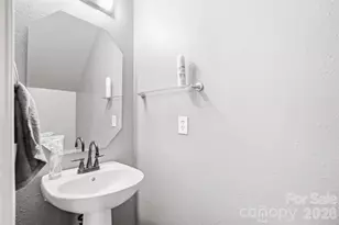 1217 Jordans Pond Ln, Charlotte, NC 28214 - Photo 8