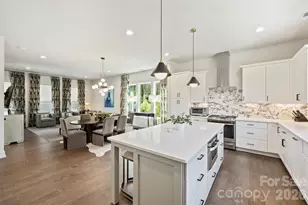 1500 Hawthorne Ln, Charlotte, NC 28205 - Photo 12
